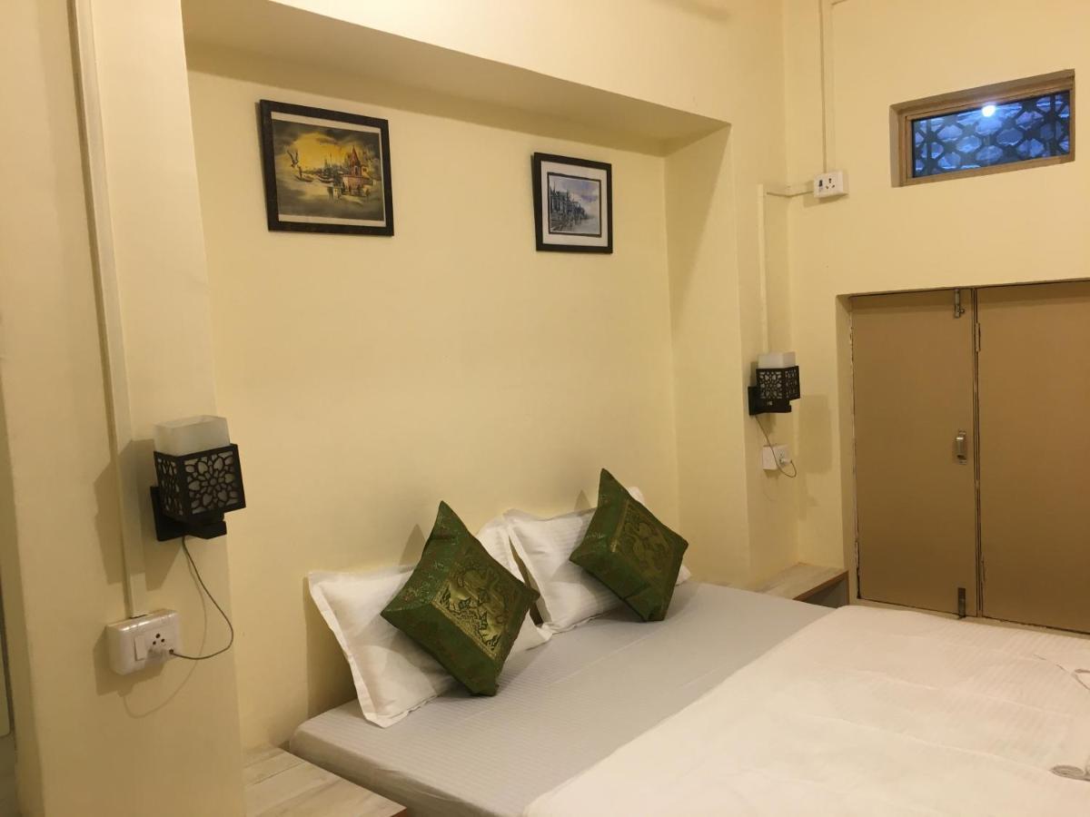 Yogi Soul Hotel Váránaszi Kültér fotó