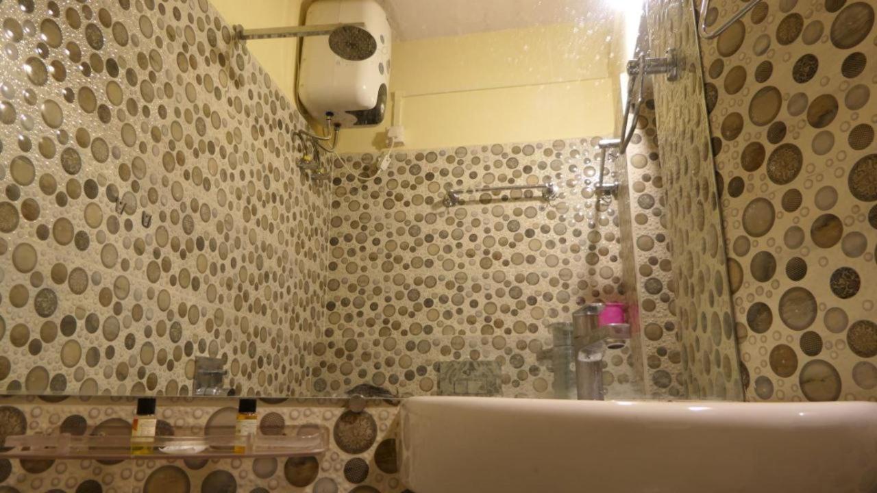Yogi Soul Hotel Váránaszi Kültér fotó