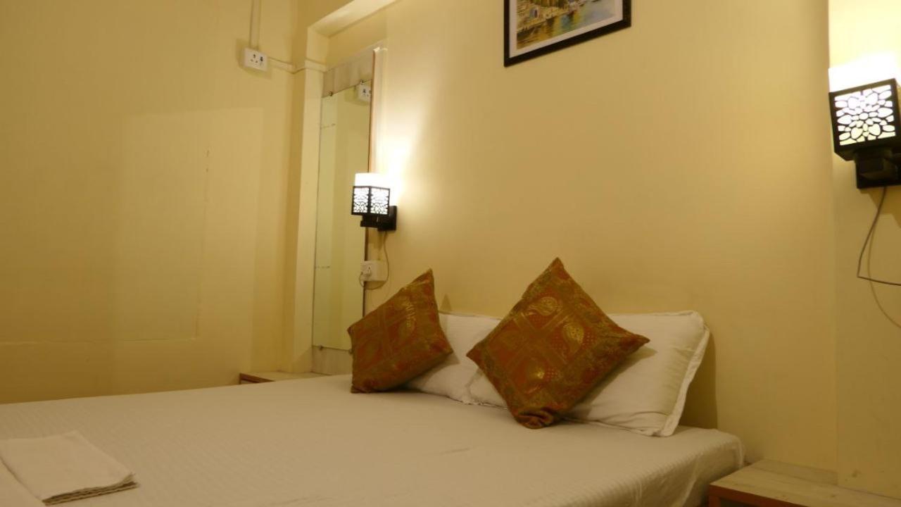 Yogi Soul Hotel Váránaszi Kültér fotó