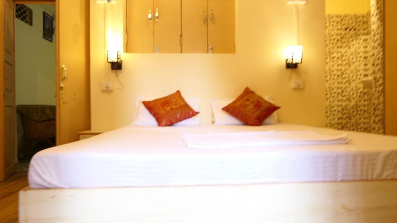 Yogi Soul Hotel Váránaszi Kültér fotó