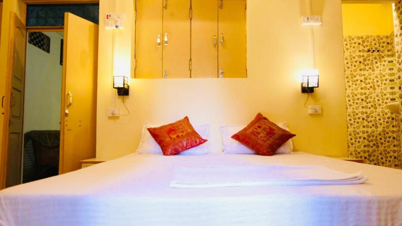 Yogi Soul Hotel Váránaszi Kültér fotó