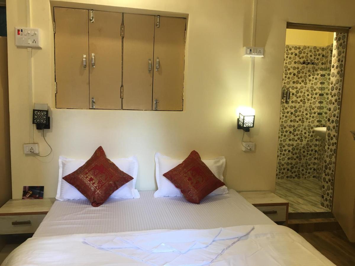 Yogi Soul Hotel Váránaszi Kültér fotó