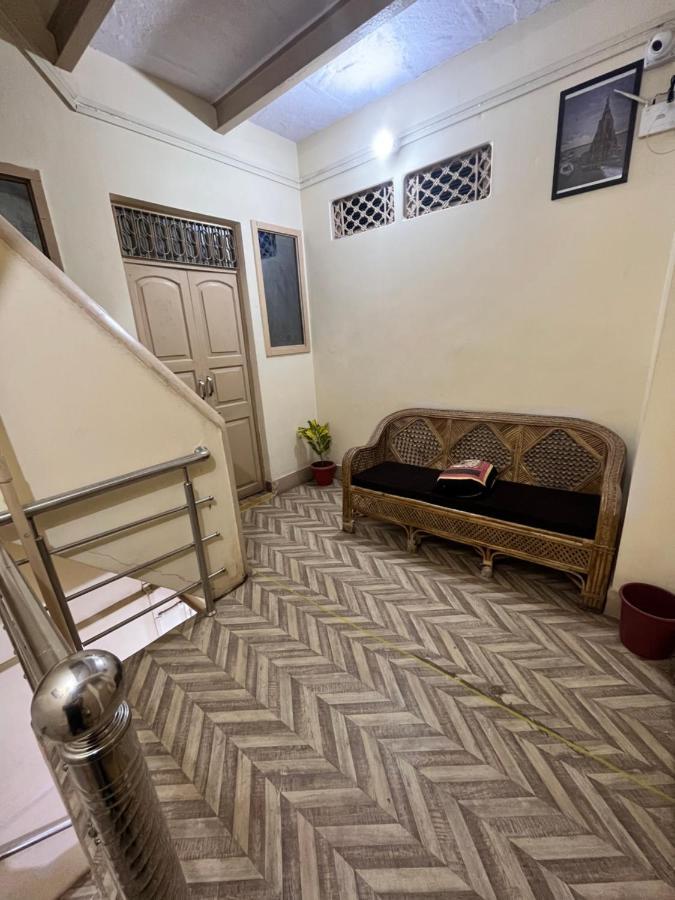 Yogi Soul Hotel Váránaszi Kültér fotó