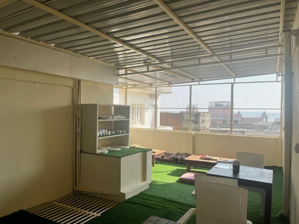 Yogi Soul Hotel Váránaszi Kültér fotó