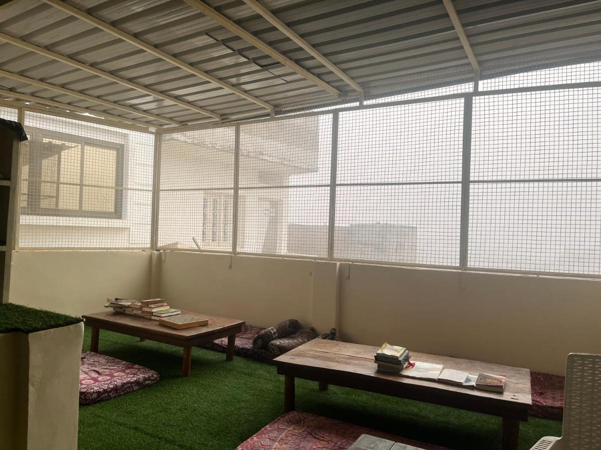 Yogi Soul Hotel Váránaszi Kültér fotó